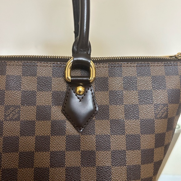 Louis Vuitton Saleya MM - Picture 8 of 15